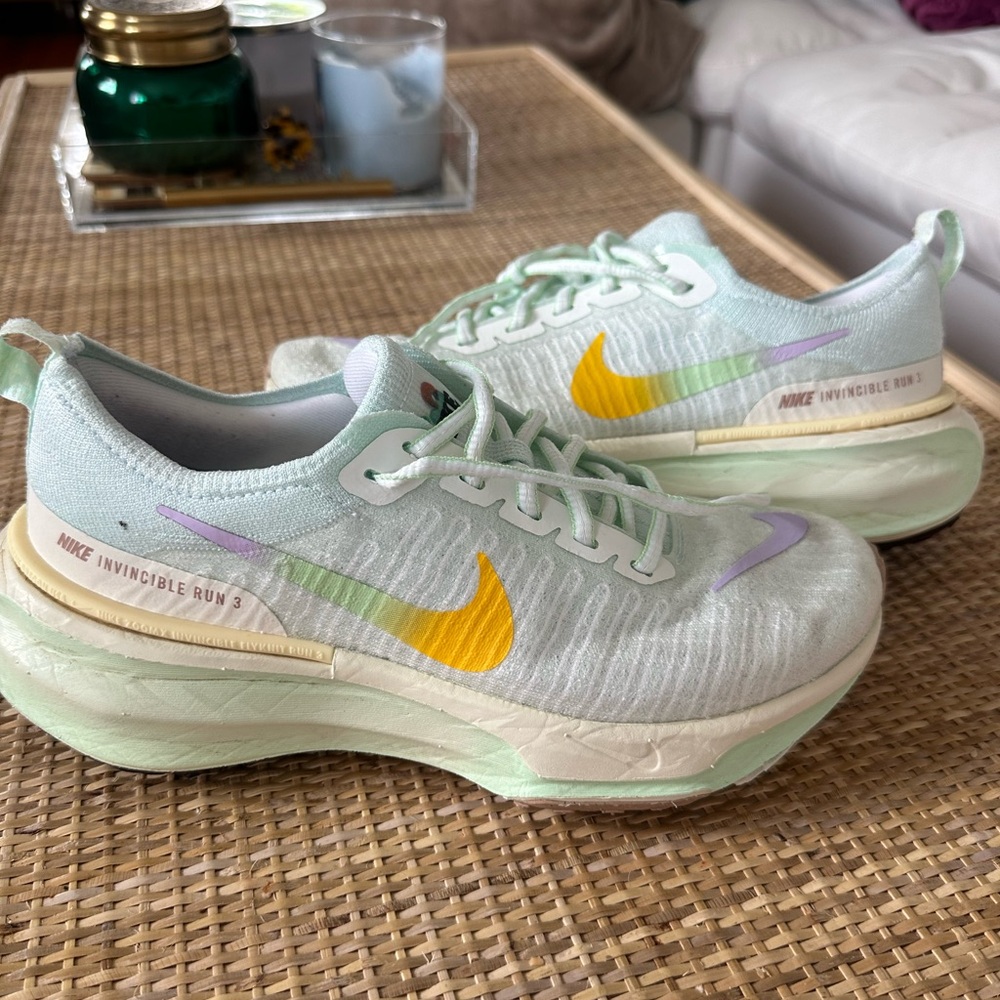 Nike Women's Sneakers - Invincible 3 Size 8.5